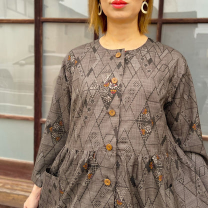 [Oshima Tsumugi Ryugo pattern arrangement dress] 100% silk