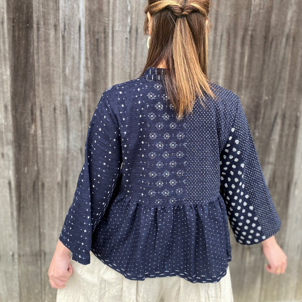[Azumino front open blouse] Kurume Kasuri pattern cotton linen