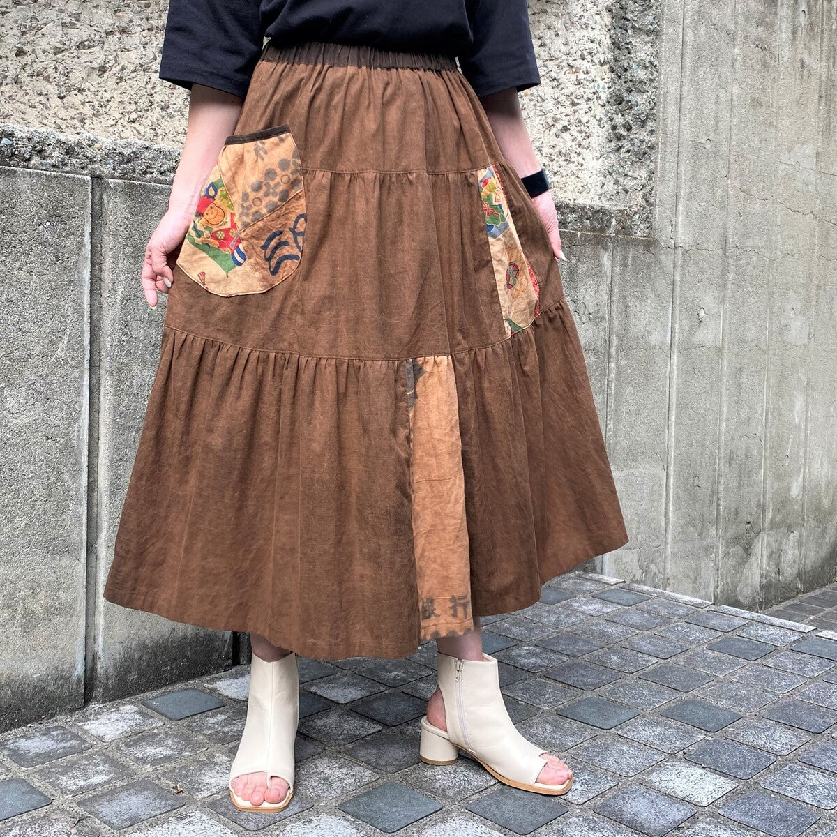 [Persimmon mud dyed skirt] Tiered skirt