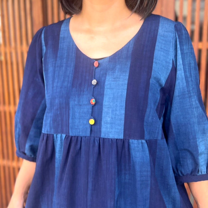 [Kurume kasuri dress] Striped pattern, indigo gradation