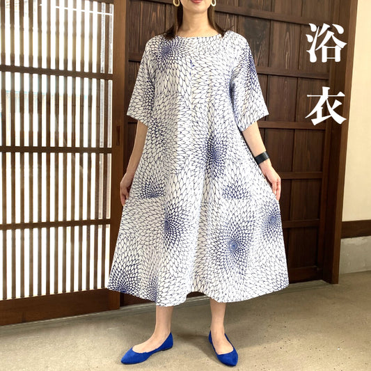 [Yukata remake dress] Navy floral pattern