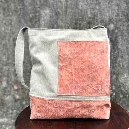 [Persimmon tanned shoulder bag] Shoulder bag