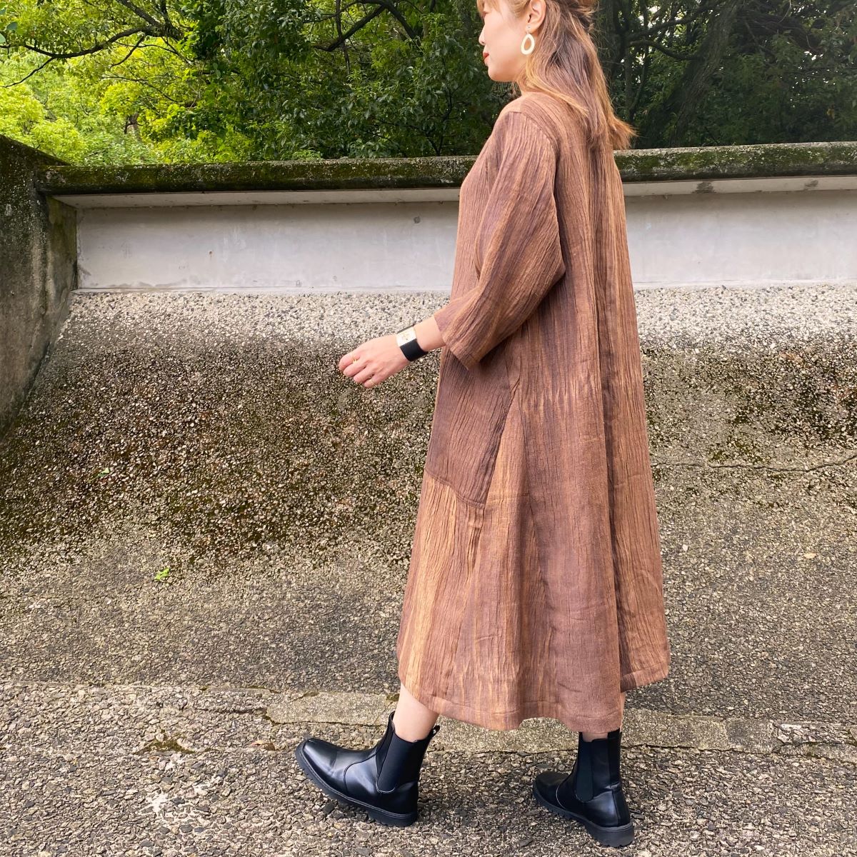 [Persimmon dyed gauze linen silk blend dress] Unevenly dyed 