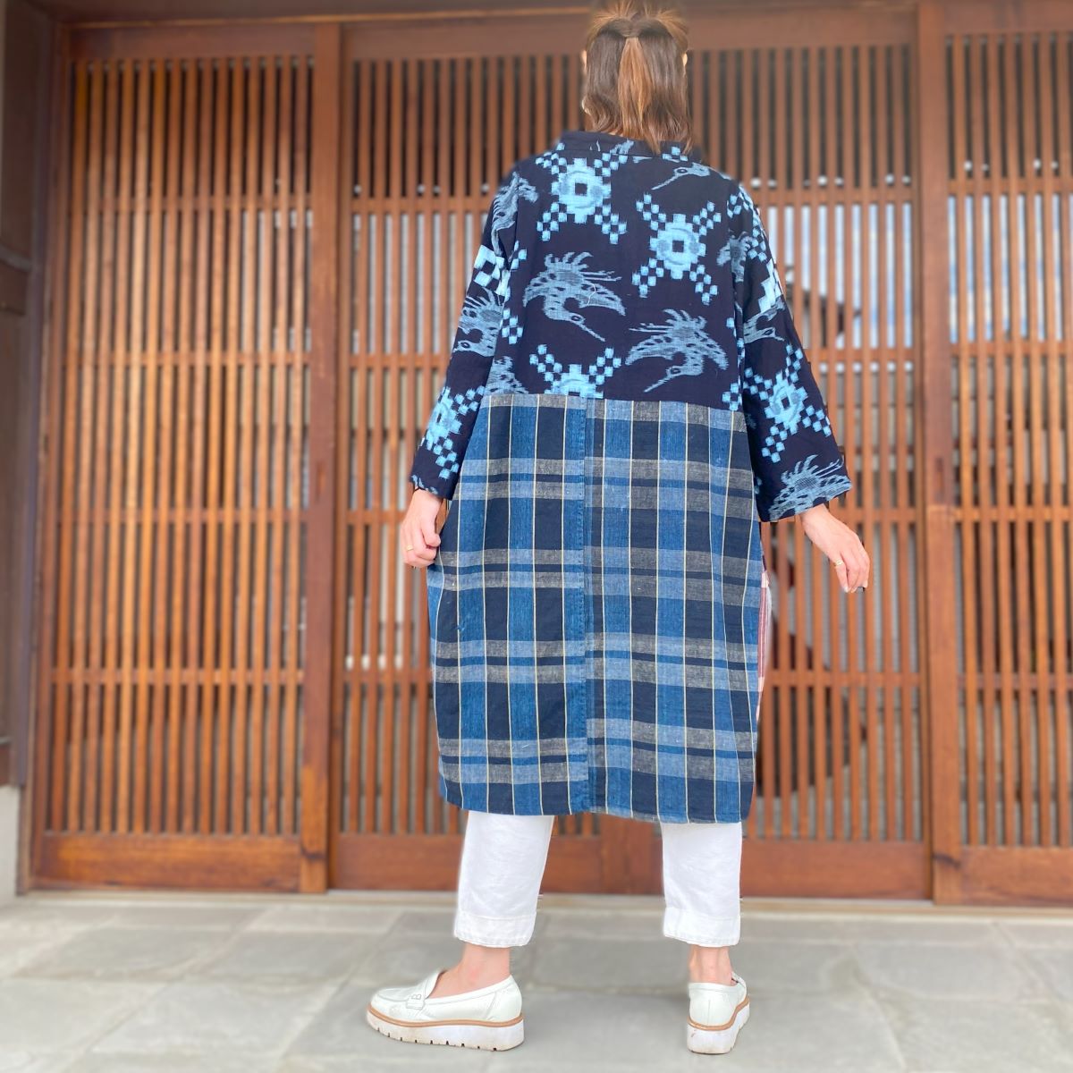 [Old cloth arrangement tunic] Indigo dyeing, stencil dyeing, sashiko 