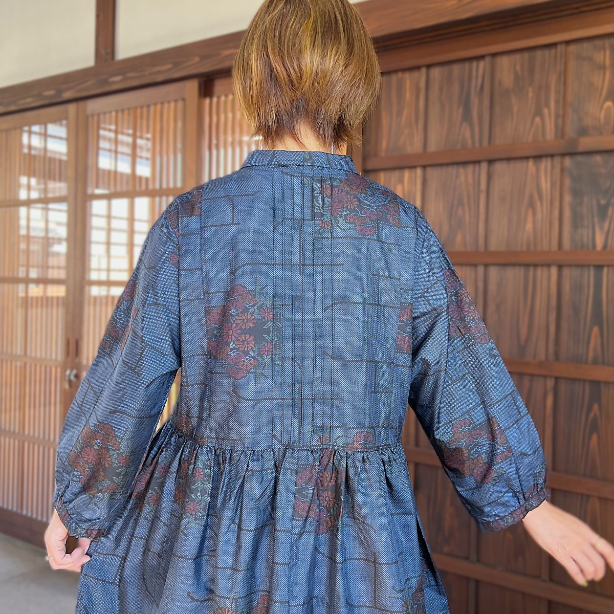 着物リメイク♪ 大島紬　3段ティアードワンピース　　 総裏地付MーL 秋コーデ 着物リメイク♪ 大島紬 3段ティアード ワンピース MーL 総裏地付